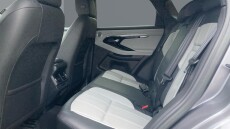 Land Rover Range Rover Evoque 2.0 D200 R-Dynamic SE 5dr Auto Diesel Hatchback